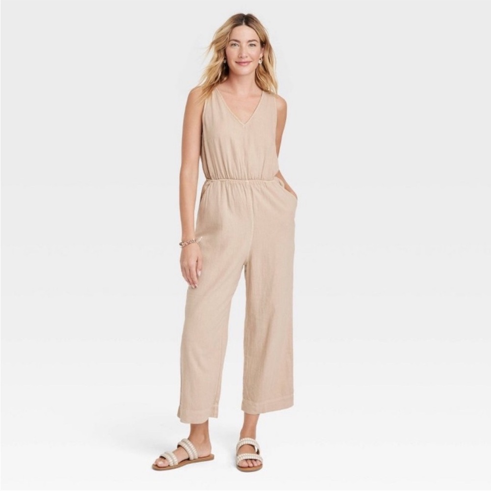 Universal Thread Tan Sleeveless Linen Women’s Jumpsuitsuit